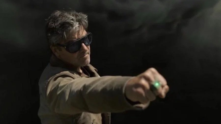 Kyle Chandler comic book casting
