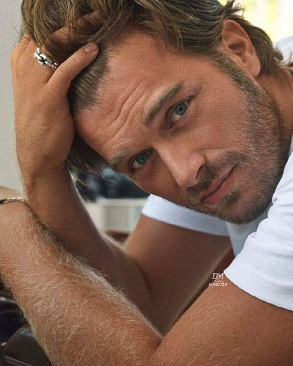 Kivanc Tatlitudes timeless look (photo 2 of 2)