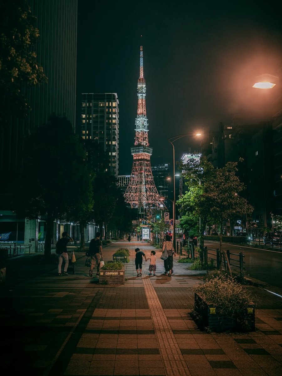 Tokyo Tower at night Tokyo Tower at night