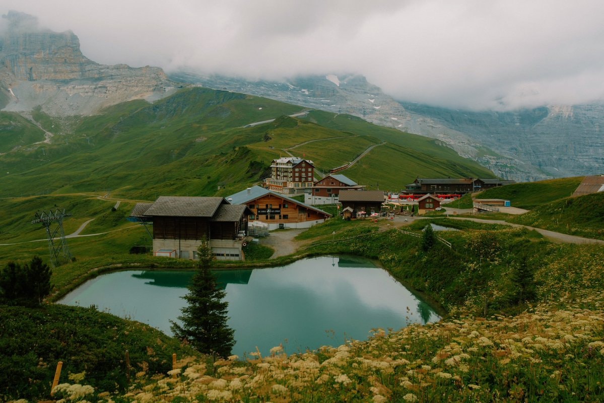 Switzerland landscape (photo 2 of 4)