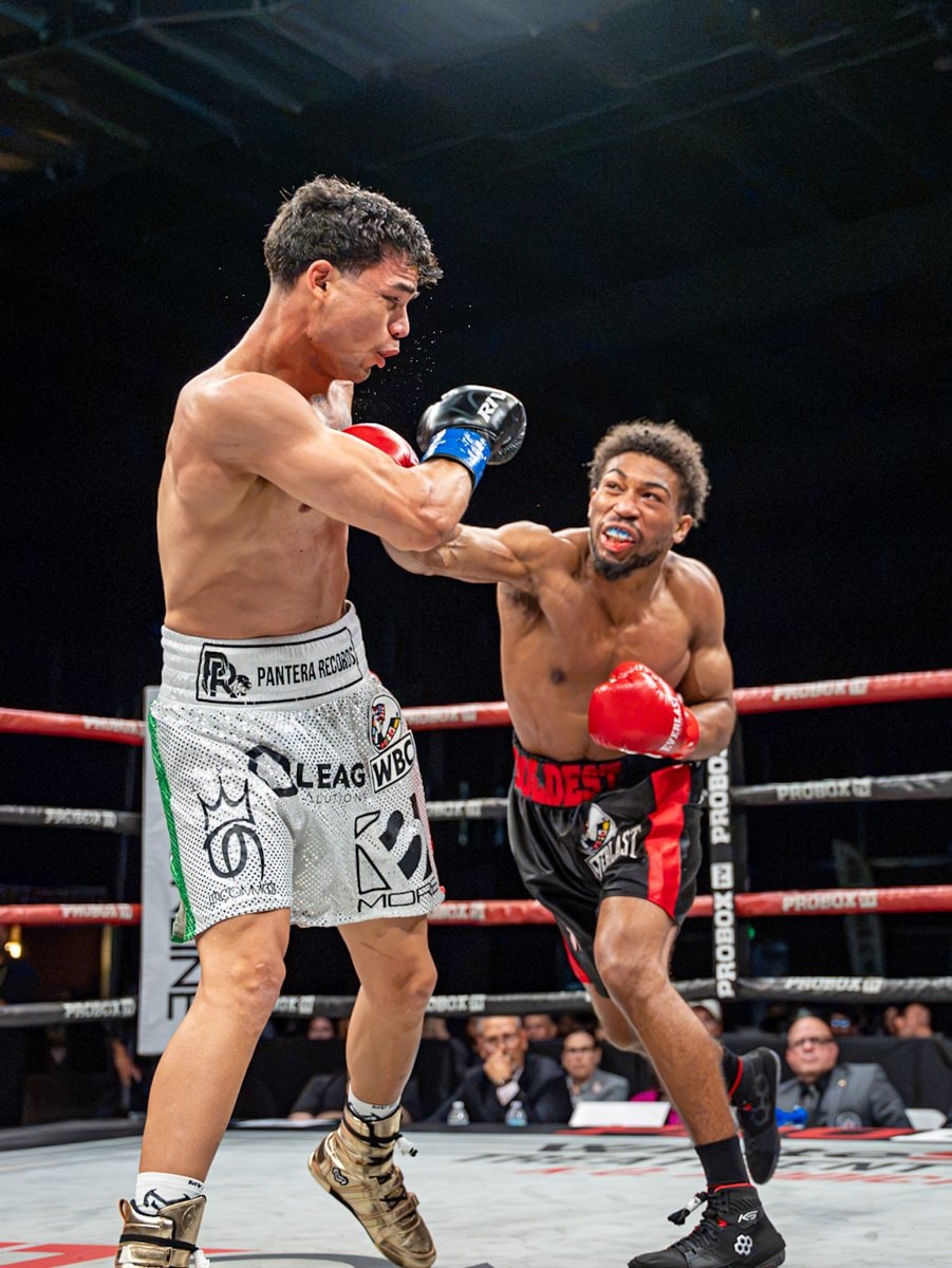 Charles Lolo Harris Jr wins WBC Latino title (photo 3 of 4)