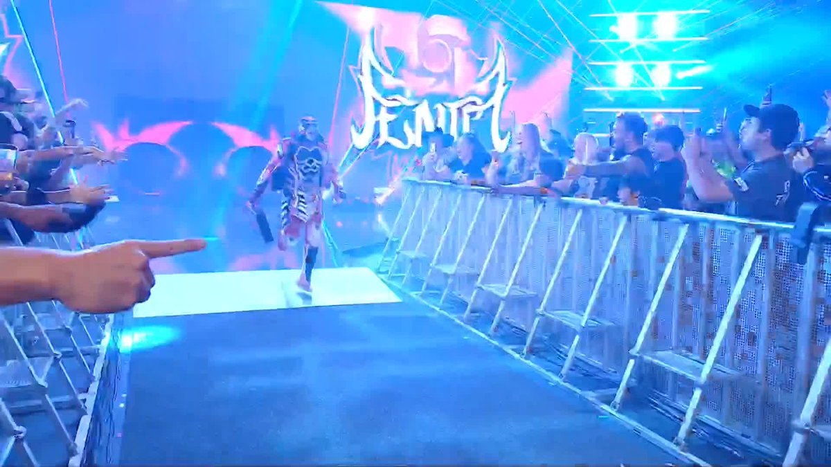 Penta SmackDown Six Man Tag save Penta SmackDown Six Man Tag save