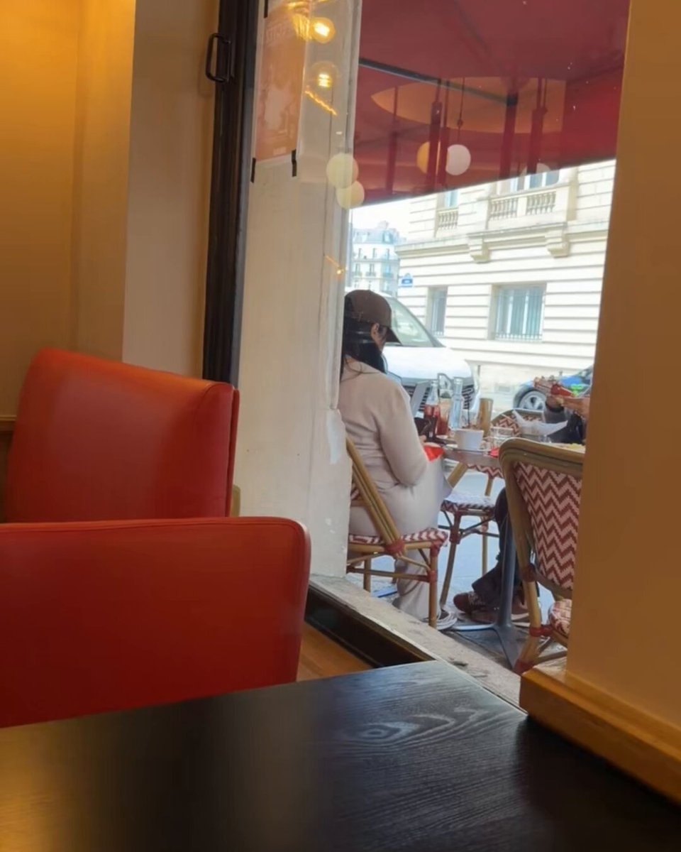 Rihanna Paris lunch