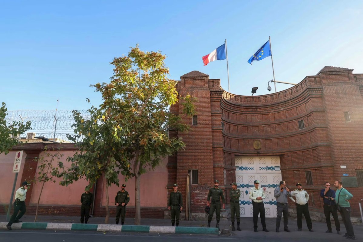 Iran closes French language center in Tehran Iran closes French language center in Tehran