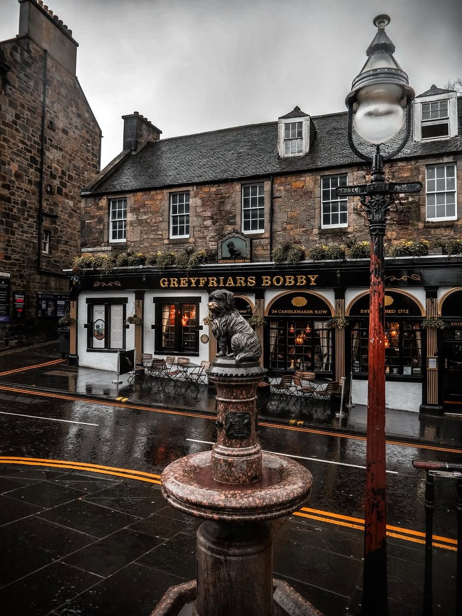 Edinburgh The Milkman street scene (photo 3 of 3)
