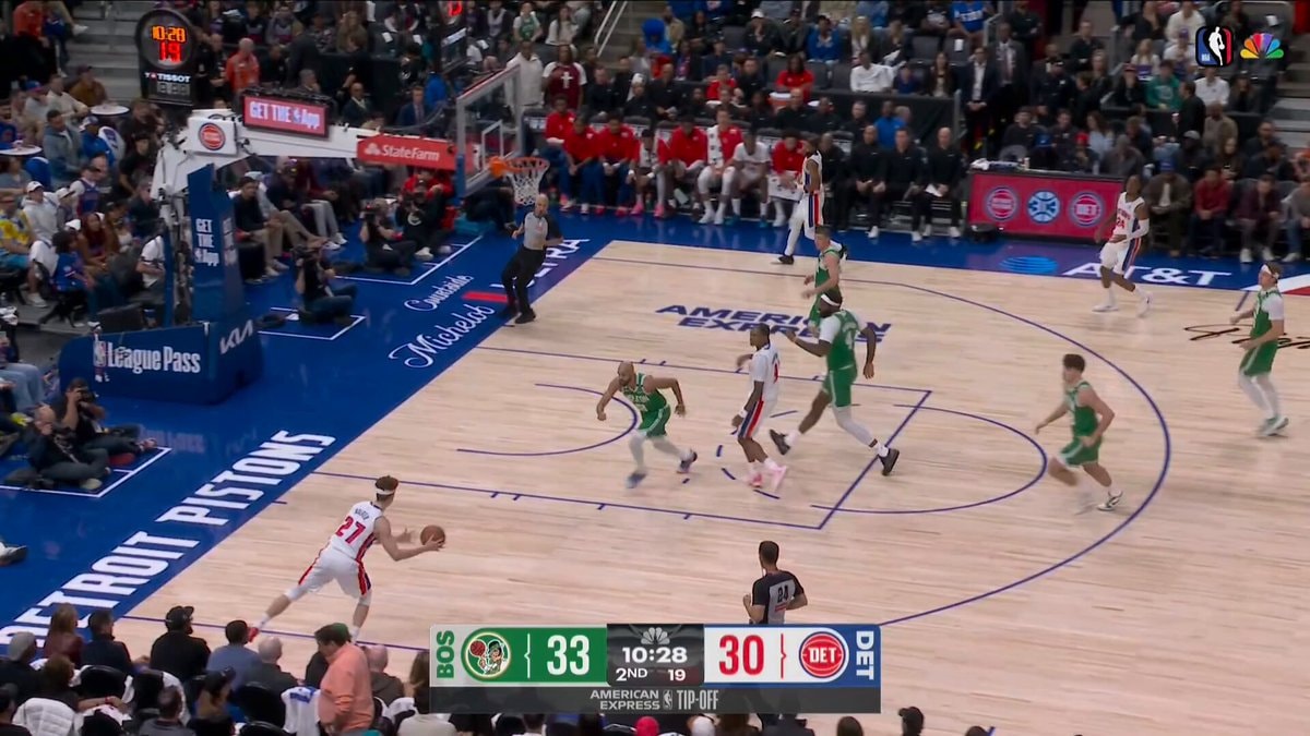 Ausar Thompson 360 layup