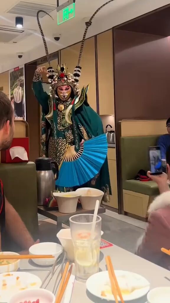 Bian Lian Face-Changing performance