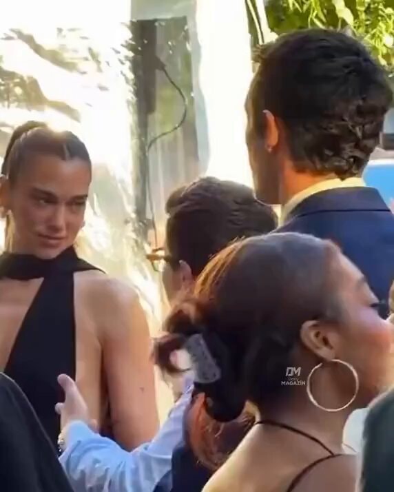 Dua Lipa love-filled gaze Dua Lipa love-filled gaze