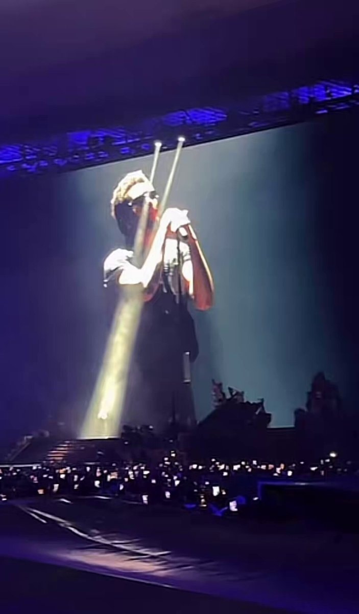 The Weeknd Odd Look tribute Frankfurt