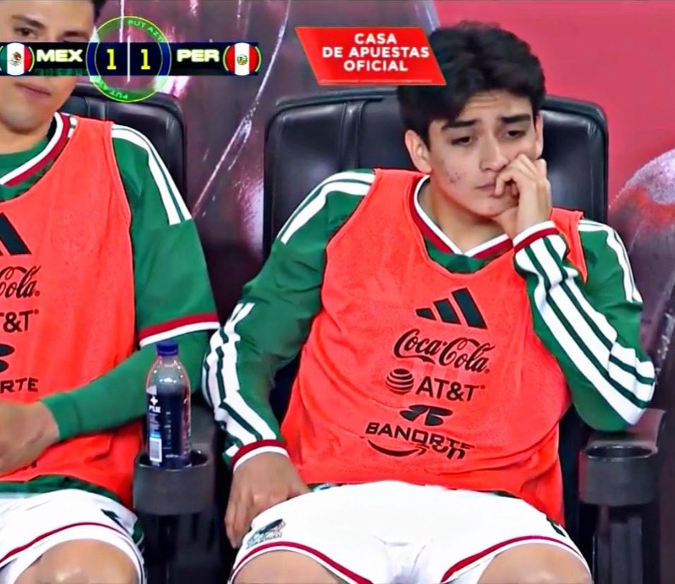 Gilberto Mora Mexico vs Peru Gilberto Mora Mexico vs Peru