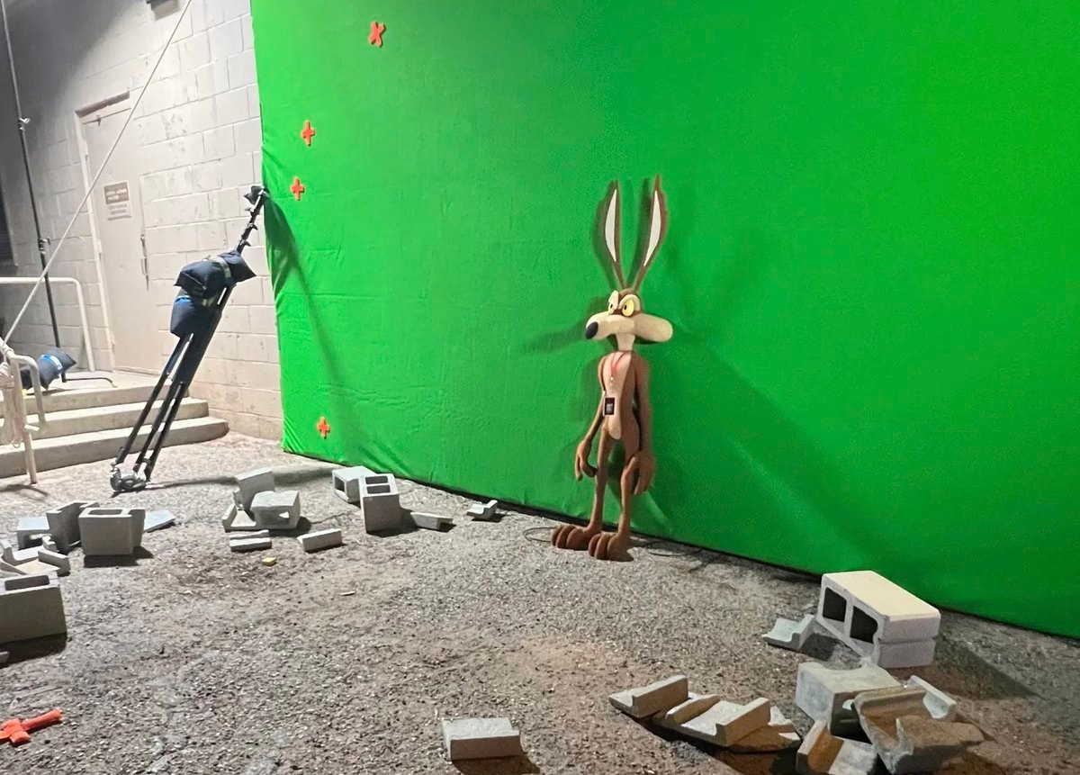 Wile E. Coyote COYOTE VS ACME