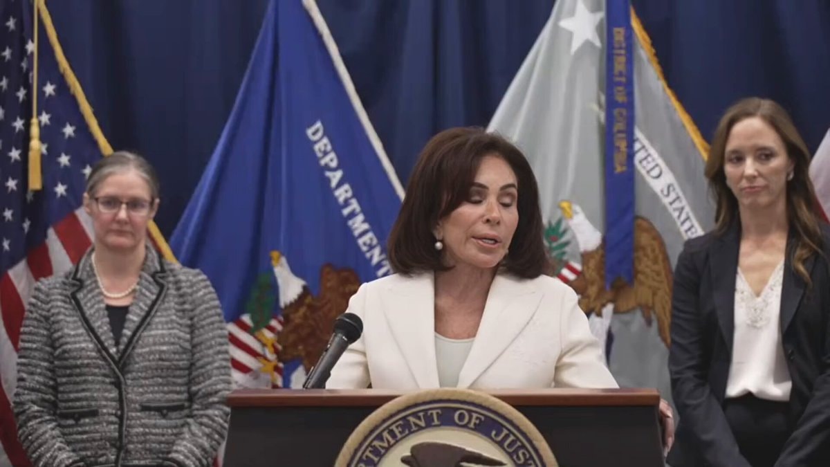 Jeanine Pirro shuts down Reflecting Pool question Jeanine Pirro shuts down Reflecting Pool question