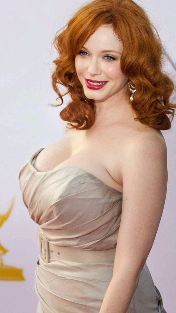 Christina Rene Hendricks (photo 2 of 2)