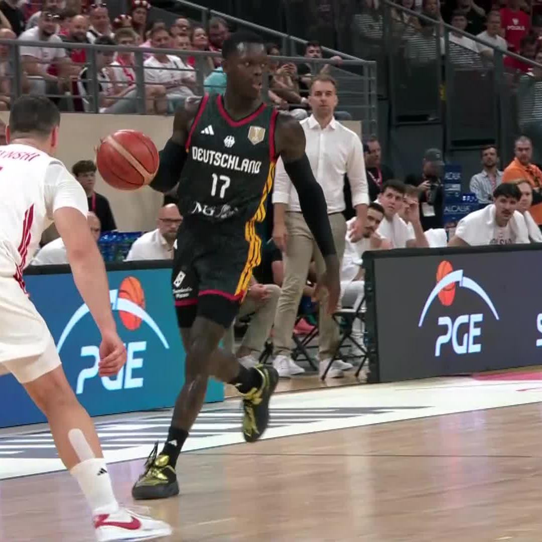 Dennis Schroder Daniel Theis Germany play