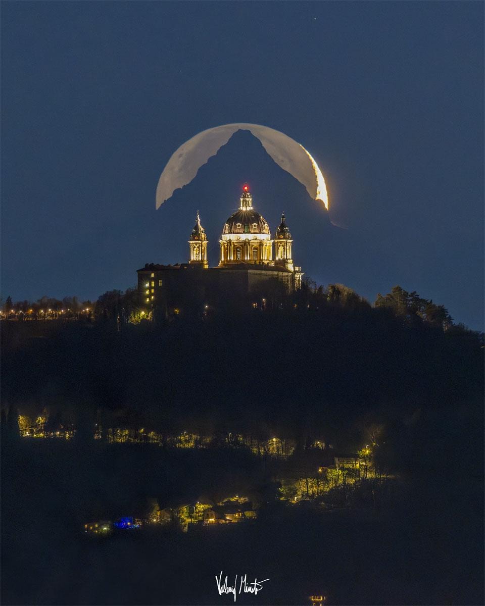 Moon mountain basilica alignment