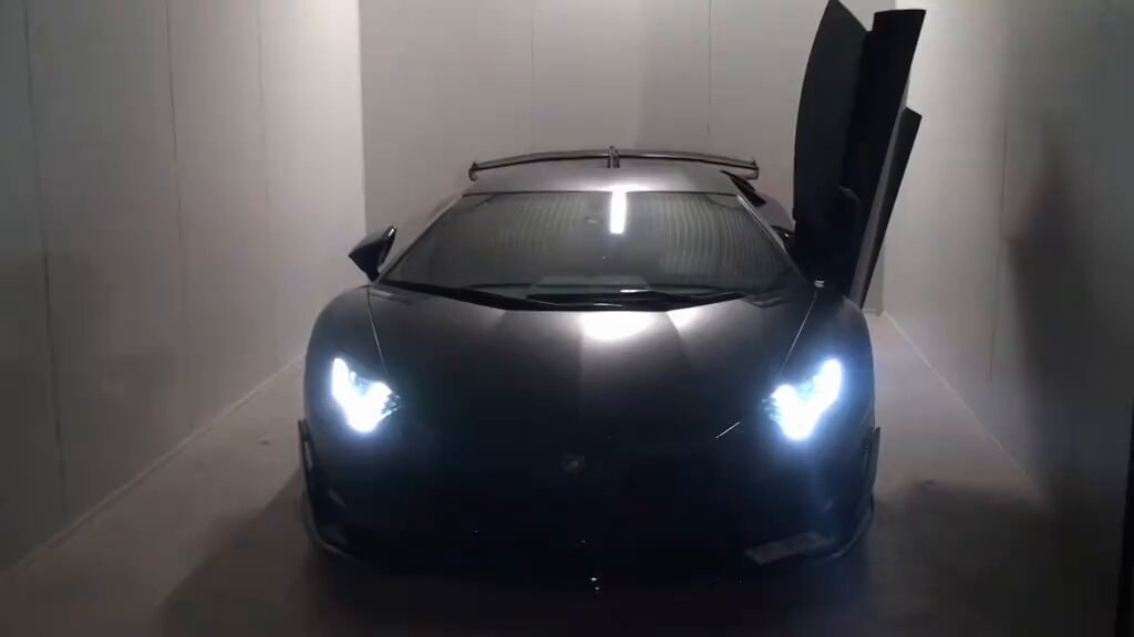 Lamborghini scissor doors Lamborghini scissor doors