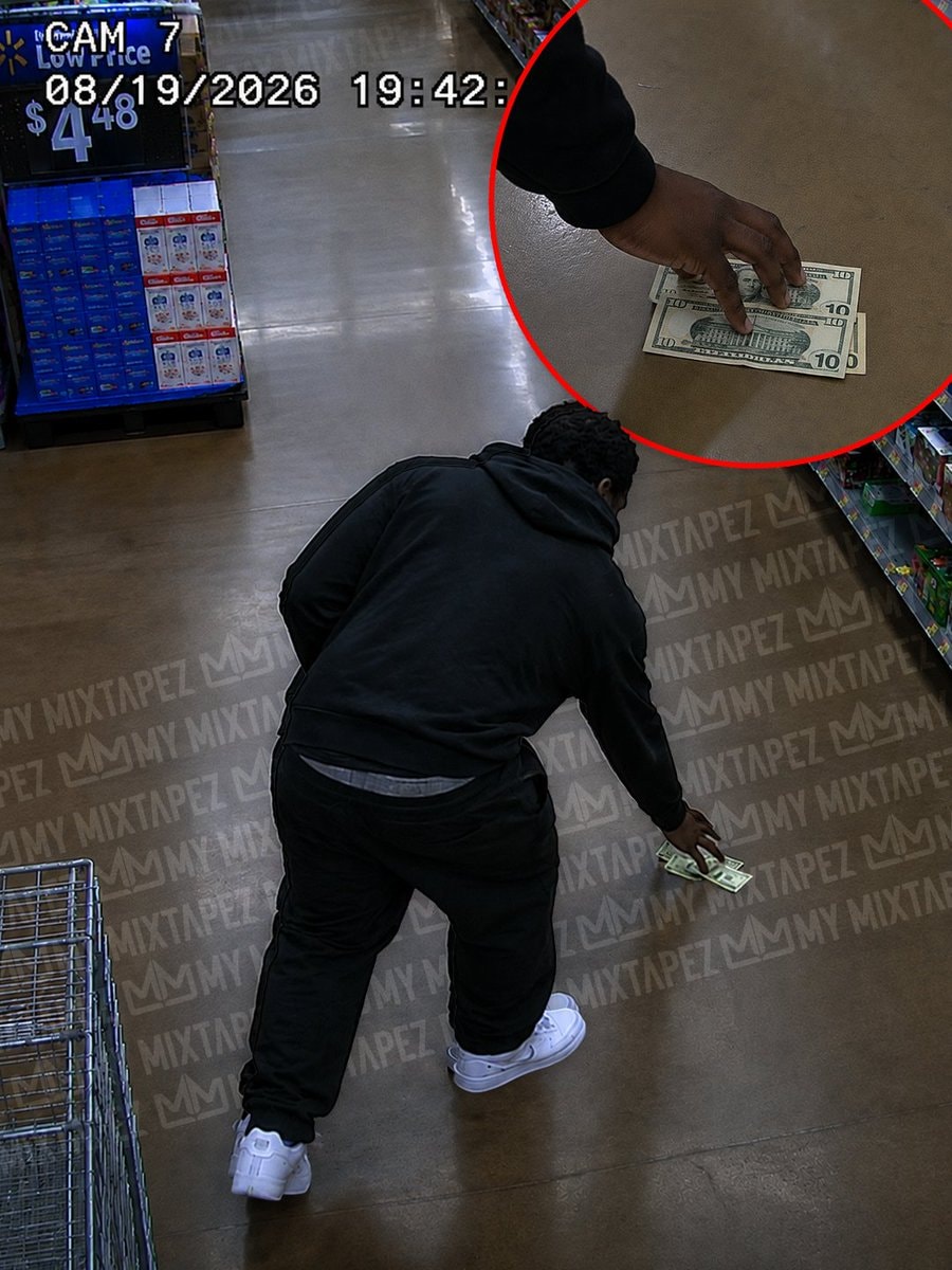 Man keeps lost Walmart cash