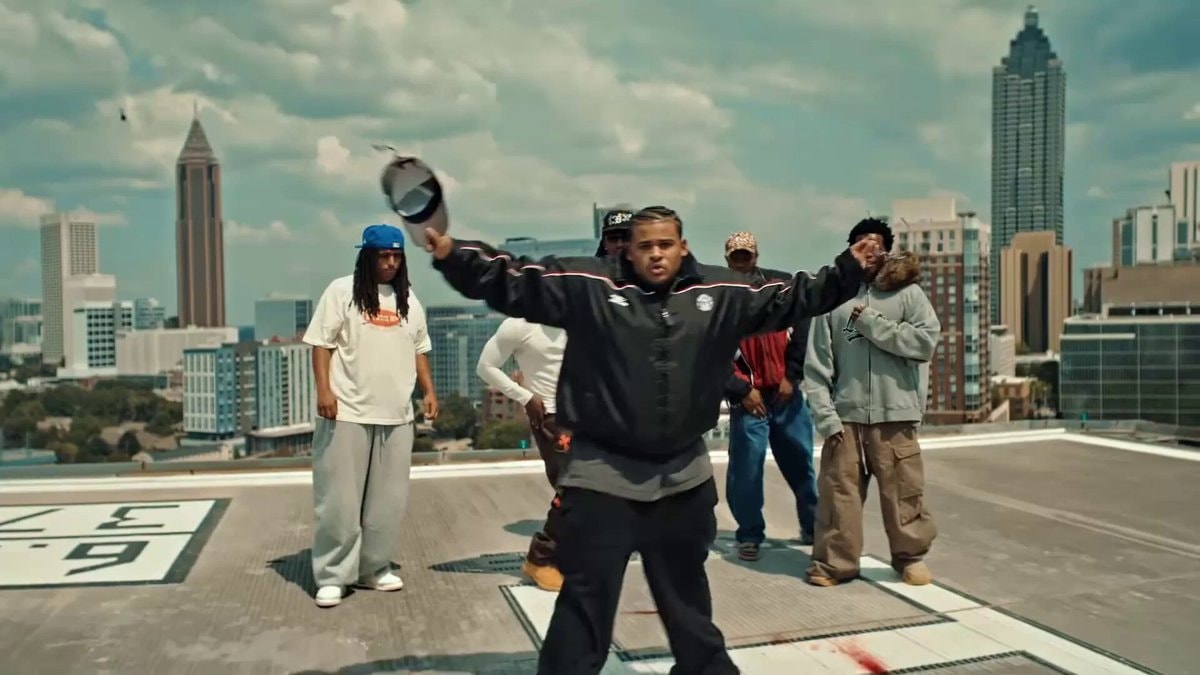 Fanum AMP Cypher dance moment
