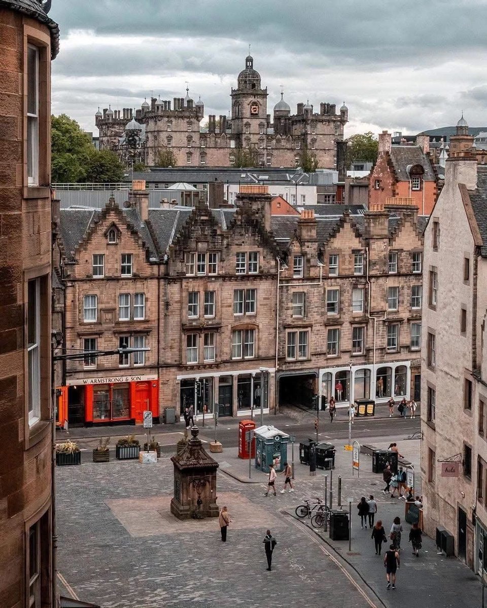 Edinburgh Scotland street scene