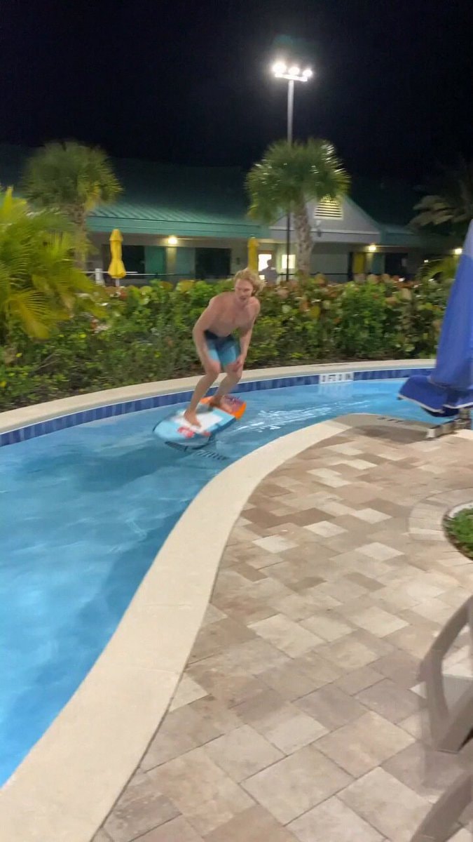 nearest wave pool location