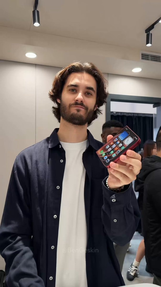 iPhone 18 foldable vs Xiaomi 18 Fold