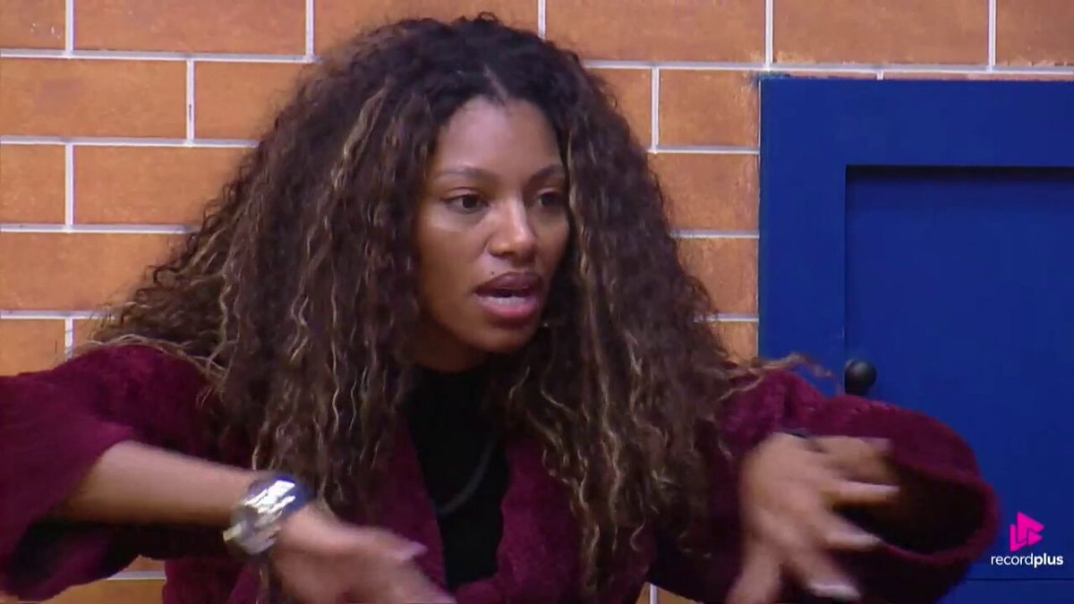 Tina warns Darlin about Giovanna AFazenda Tina warns Darlin about Giovanna AFazenda