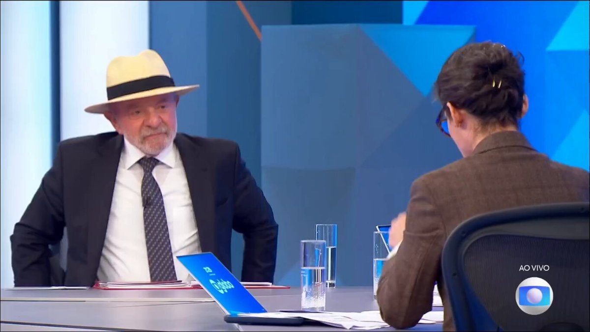 Lula questions Renata Vasconcellos