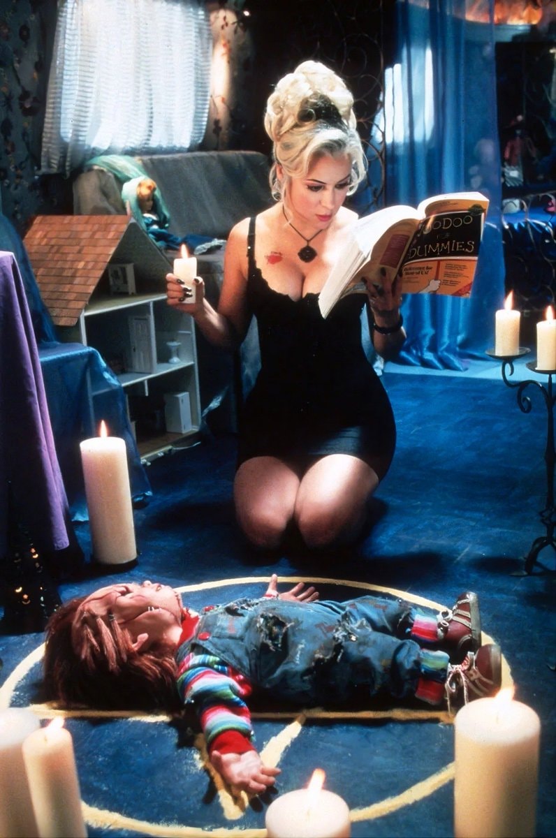 Jennifer Tilly as Tiffany in Bride of Chucky Jennifer Tilly as Tiffany in Bride of Chucky