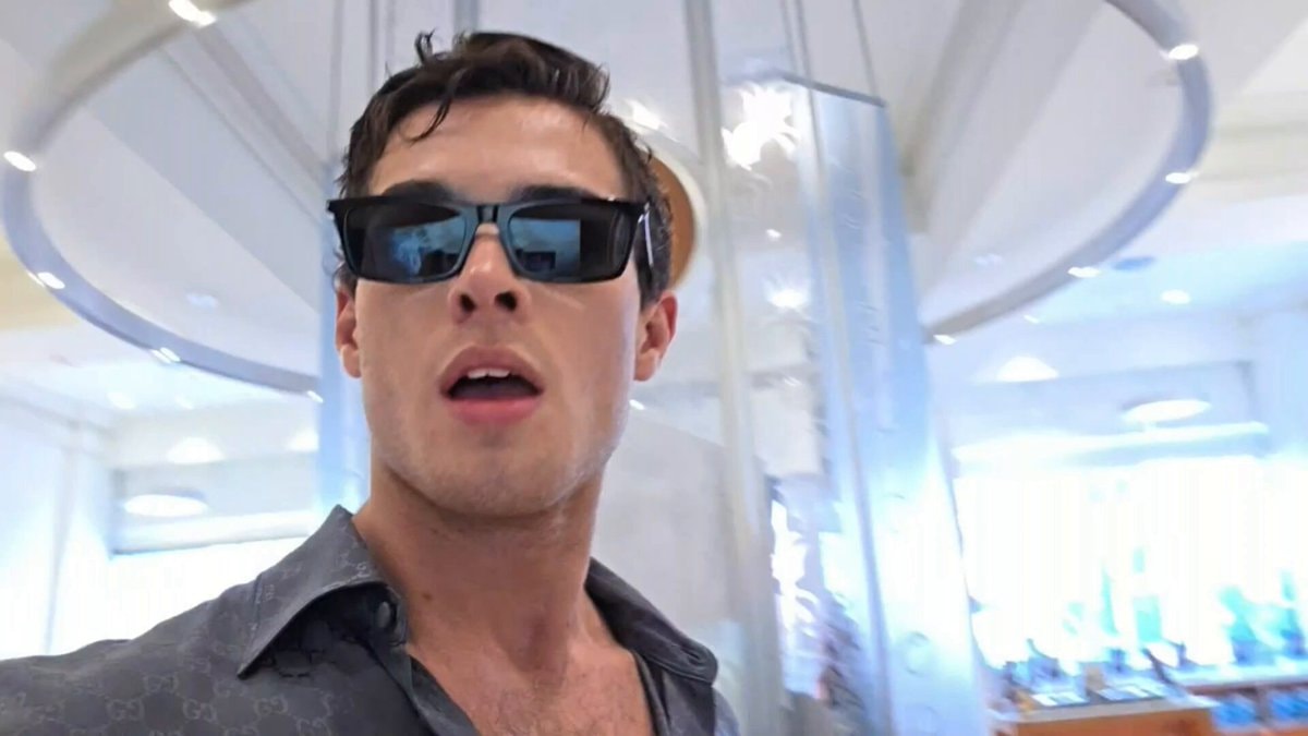 Clavicular removed from Church of Scientology in LA