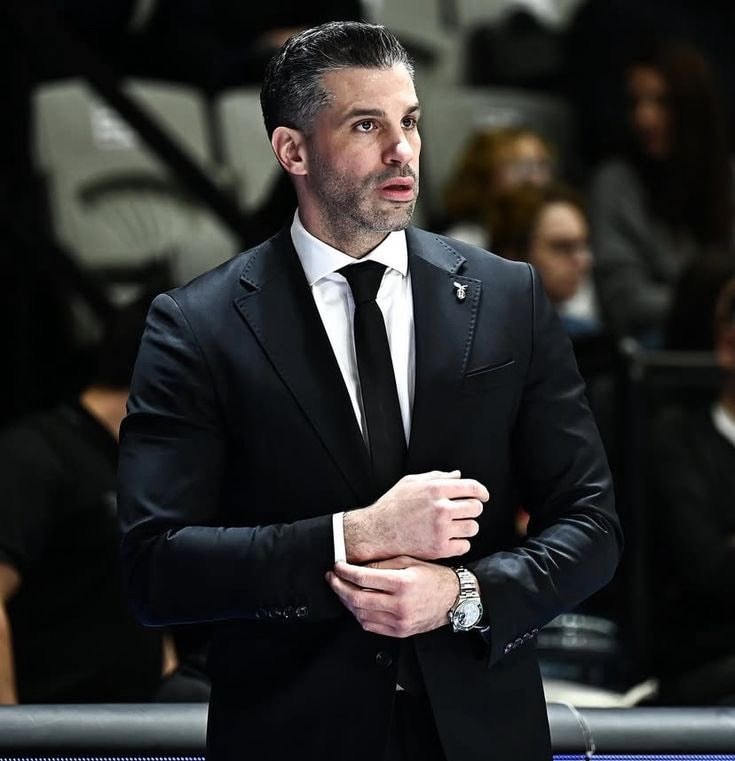 Dusan Alimpijevic on Vlahovic