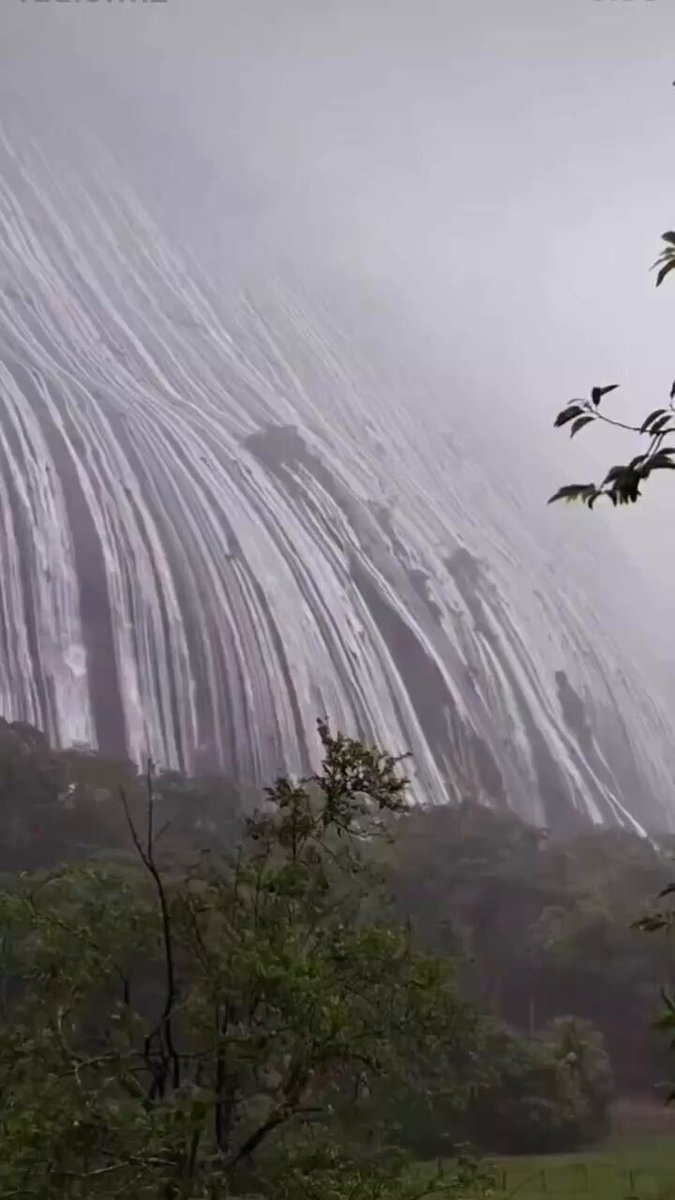 Estrela do Norte Brazil waterfall