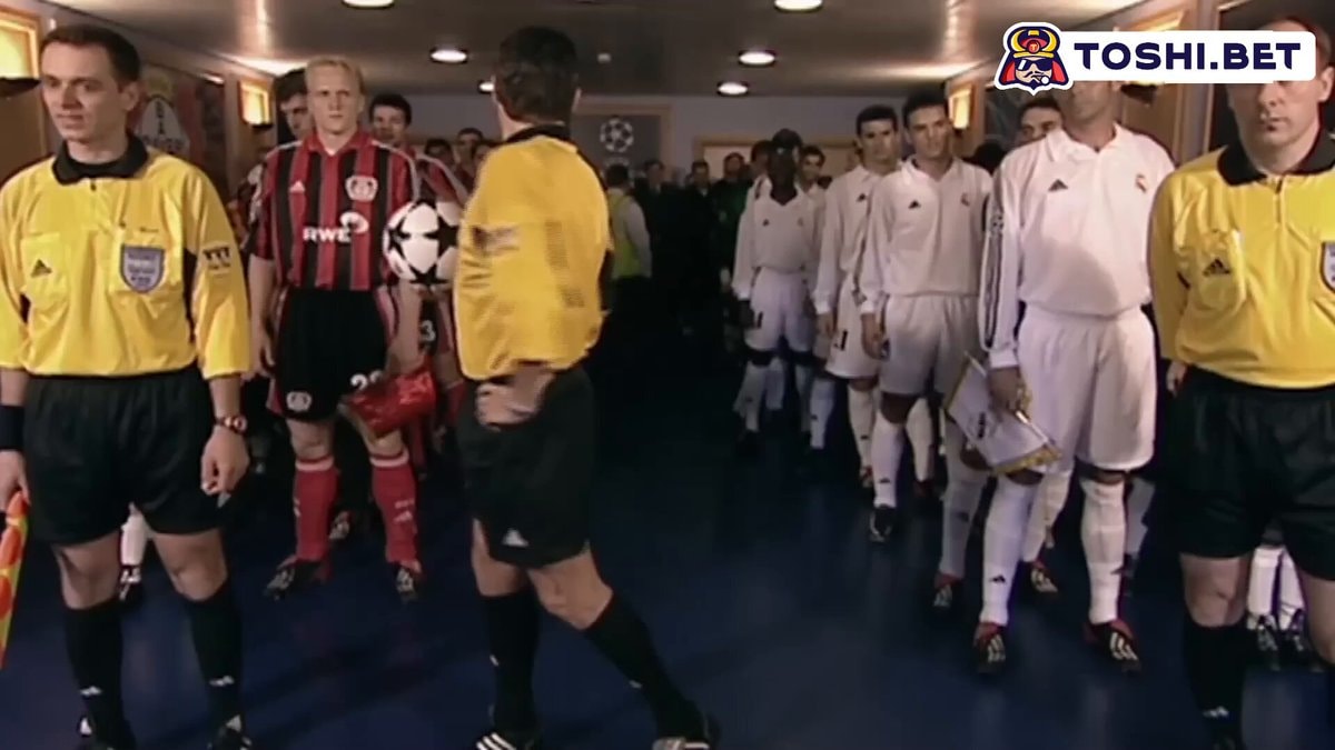 Real Madrid vs Leverkusen 2002 UCL Final