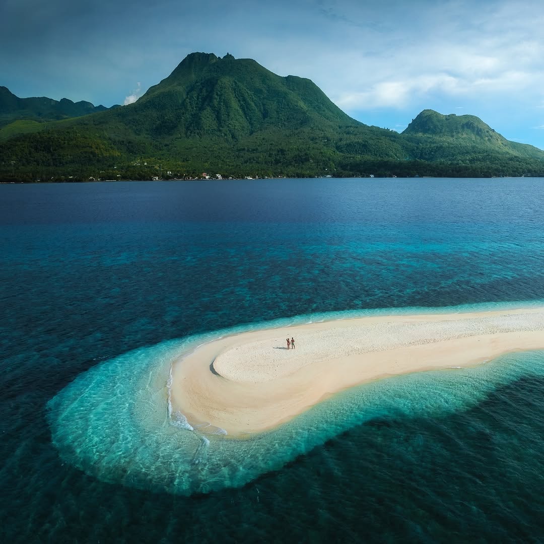 Philippines beach paradise (photo 3 of 4)