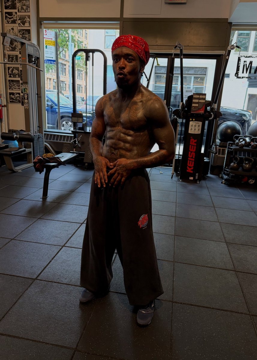 Lil Uzi Vert gym progress (photo 2 of 2)