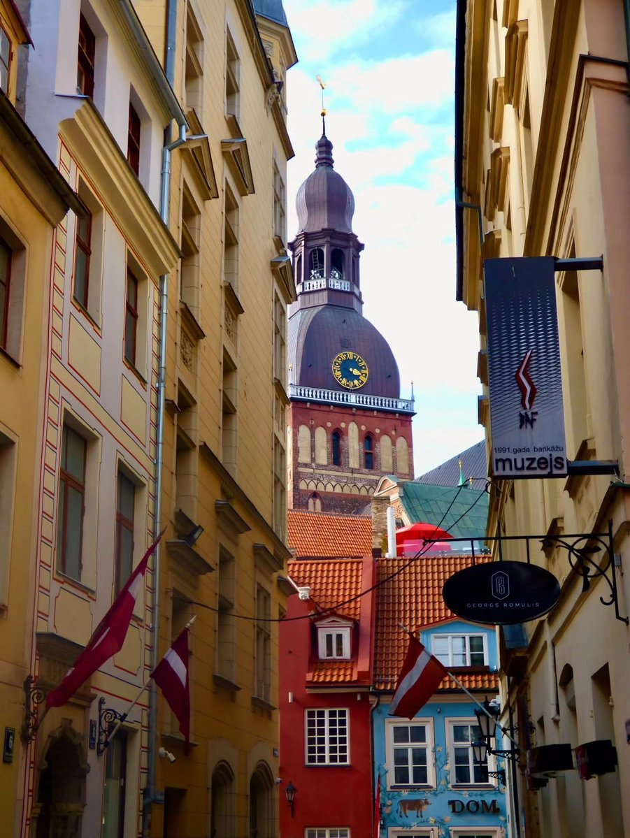 Riga cityscape (photo 2 of 3)