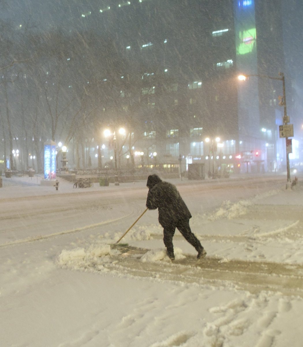 Mamdani snow shovel wage hike (photo 2 of 2)