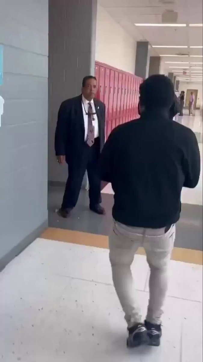 Jalen Hurts Eagles intern hallway moment