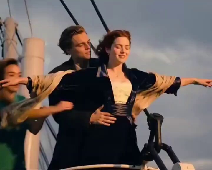 Couple recreating Titanic scene