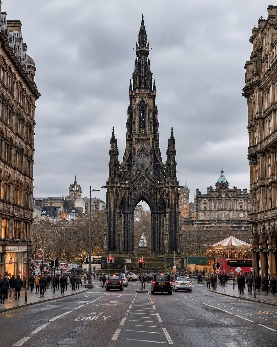 Scott Monument Edinburgh