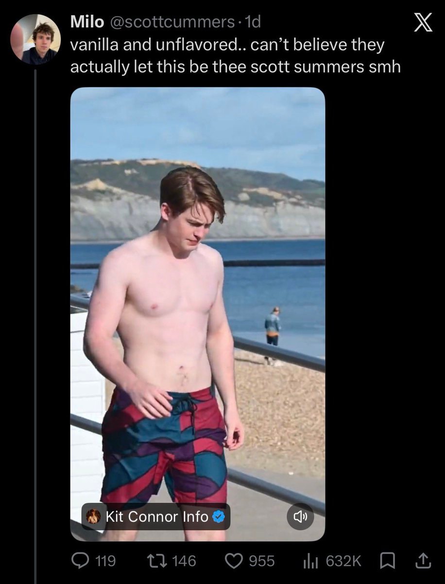 Kit Connor beach moment