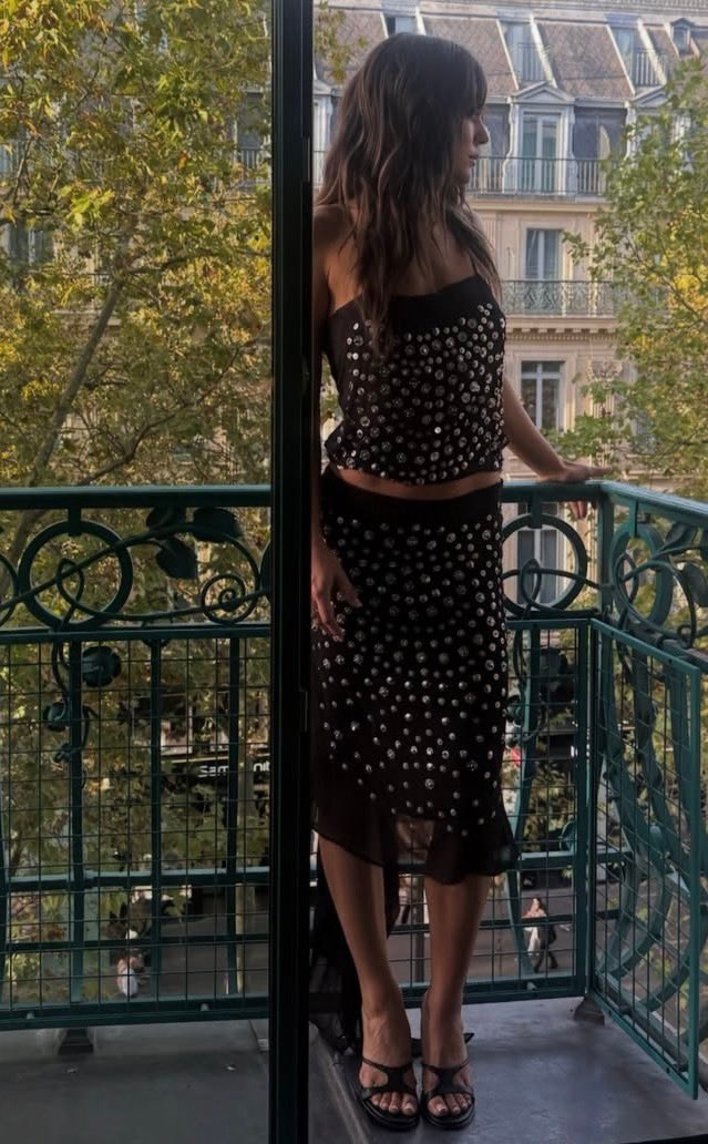 Mika Abdalla posing (photo 3 of 4)