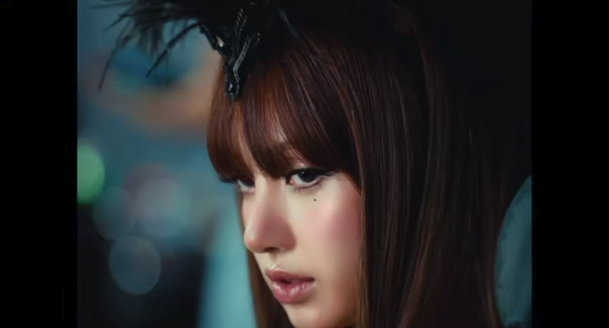 LISA behind the scenes peek