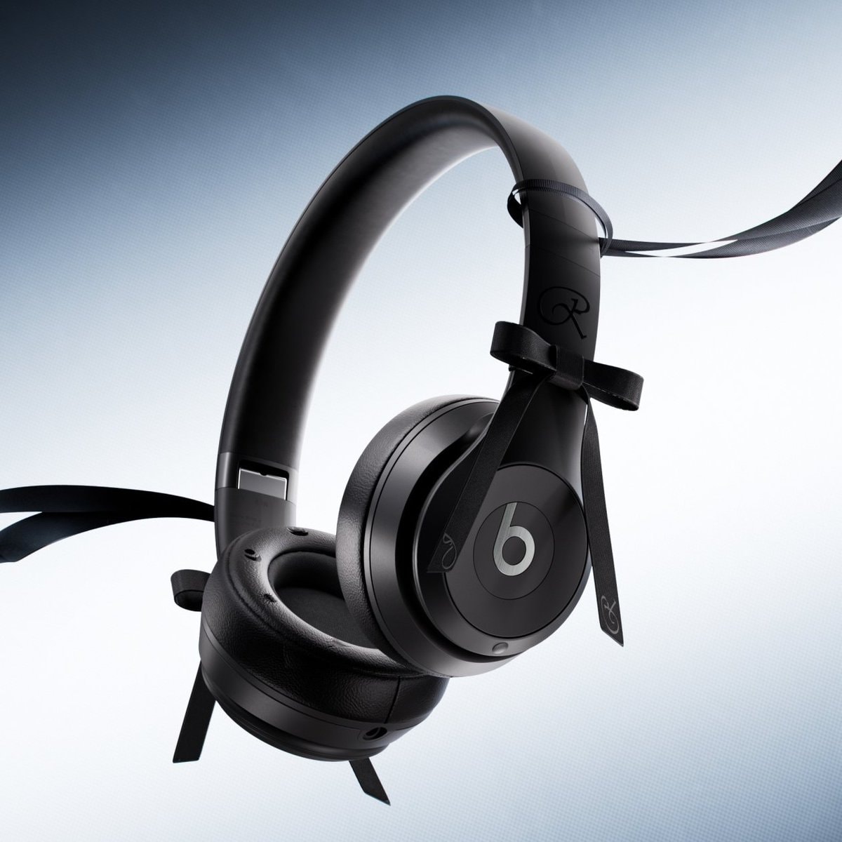 JENNIE Special Edition Beats by Dre (photo 2 of 2)