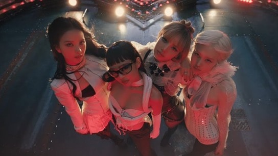 BLACKPINK JUMP (photo 4 of 4)