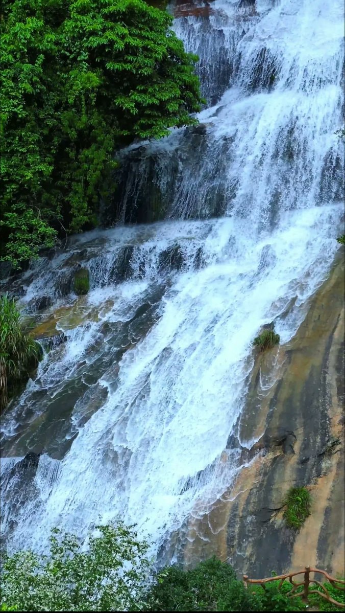 Wuyuan Jiangling Scenic Area (photo 4 of 4)