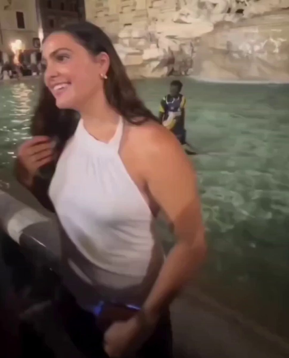 Fake asylum seeker Trevi Fountain Rome