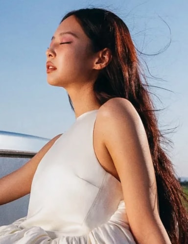 Jennie Less Than a Lover Spotify debut (photo 2 of 2)