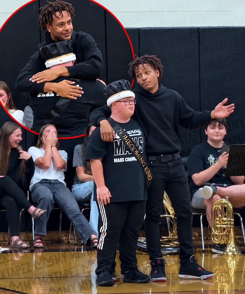 Pennsylvania homecoming king shares crown