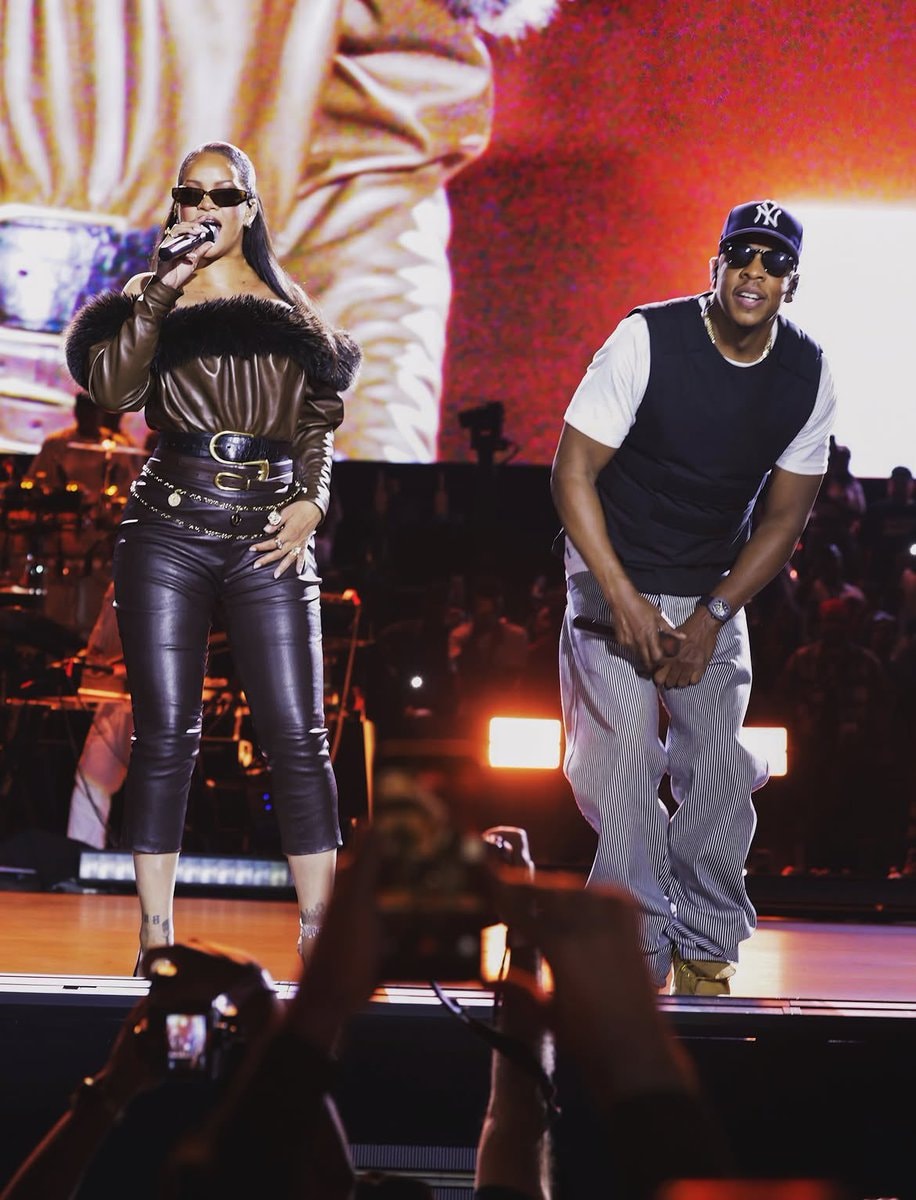 Rihanna special guest at Jay-Z London concert
