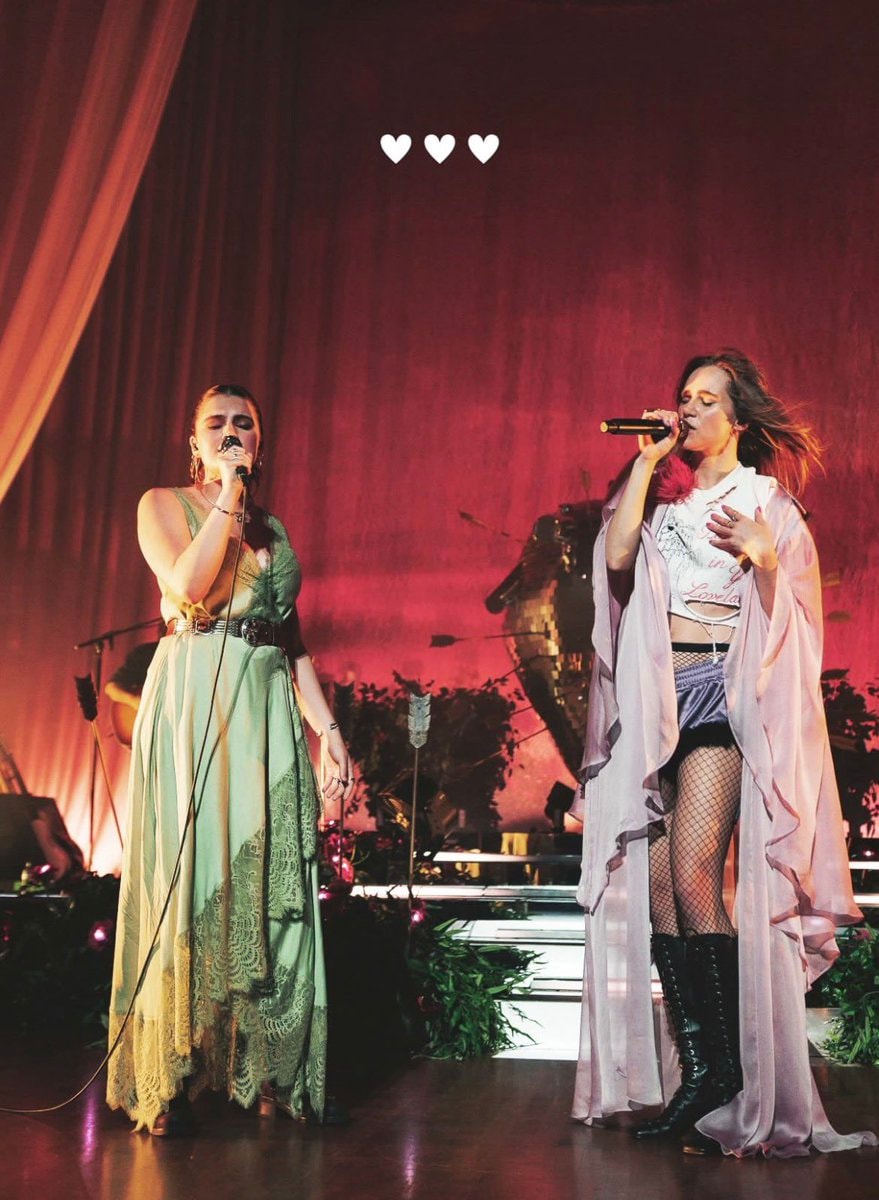 Ella Bright and Suki Waterhouse Instagram Stories (photo 2 of 2)